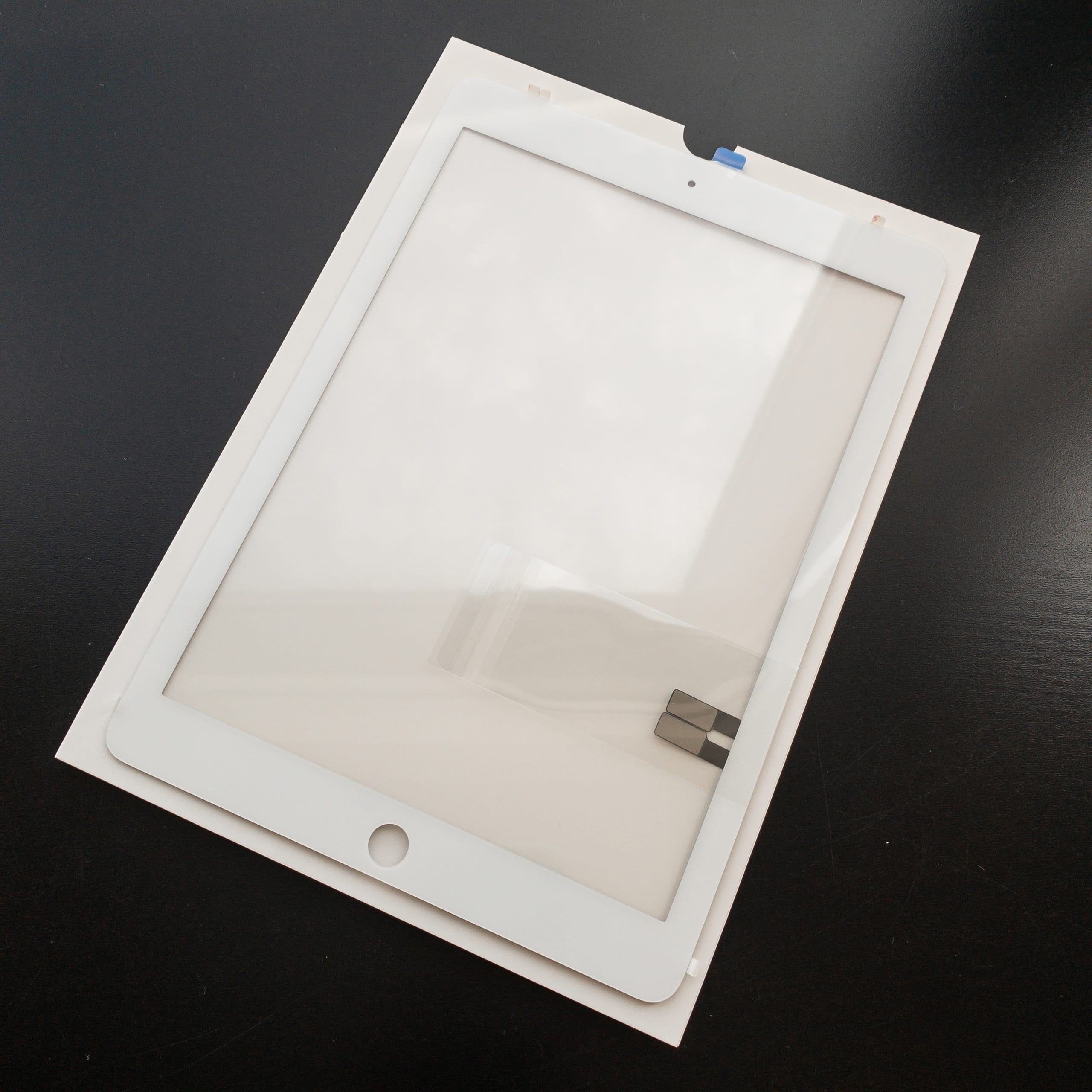 Сенсорное стекло iPad 6 2018 (9,7") (Белое)
