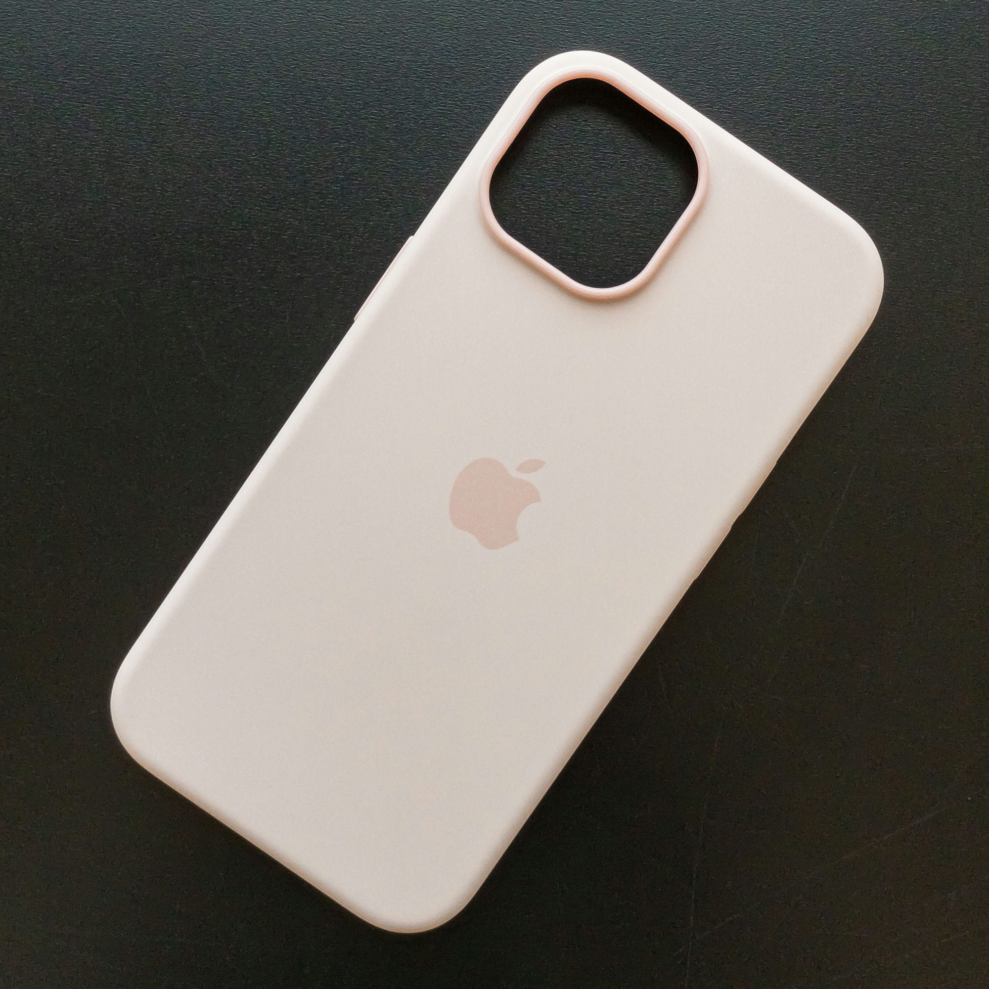 Чехол iPhone 15 Silicone Case (MagSafe) Light Pink