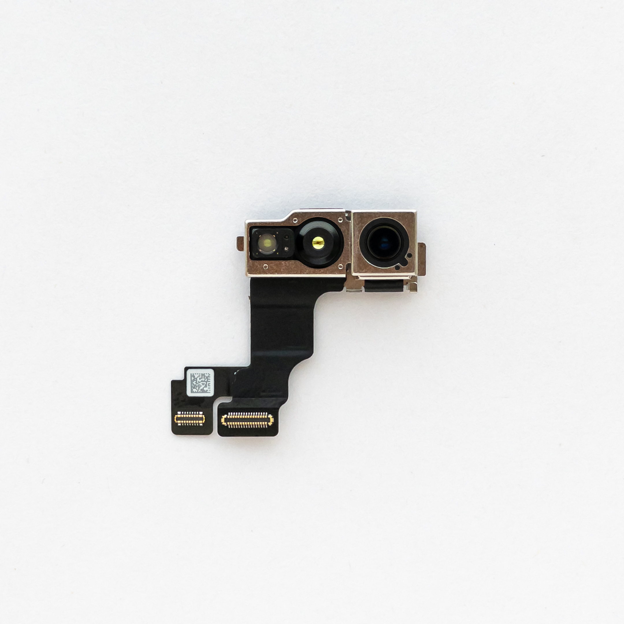 Фронтальная камера iPhone 15