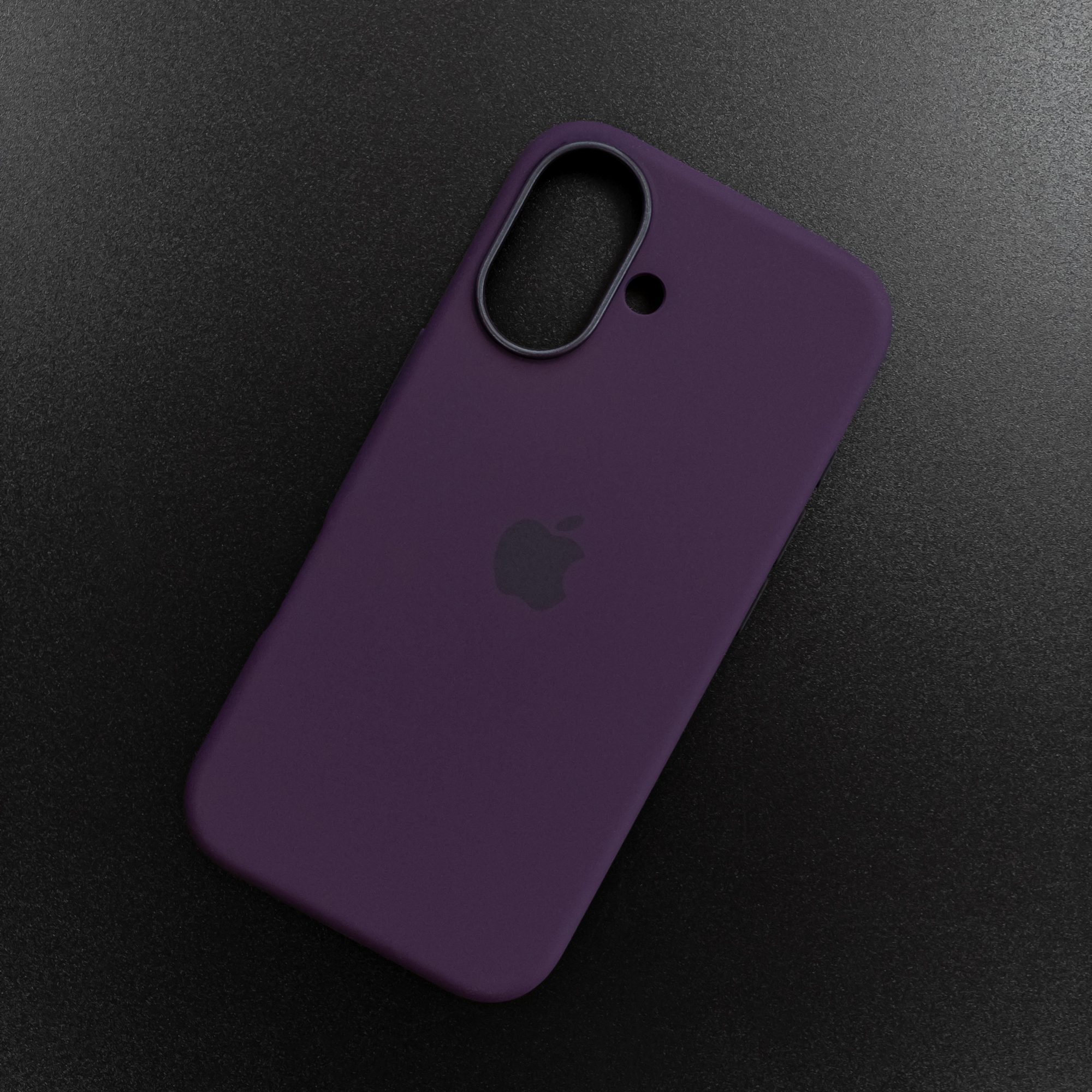 Чехол iPhone 16 Silicone Case (MagSafe) Plum
