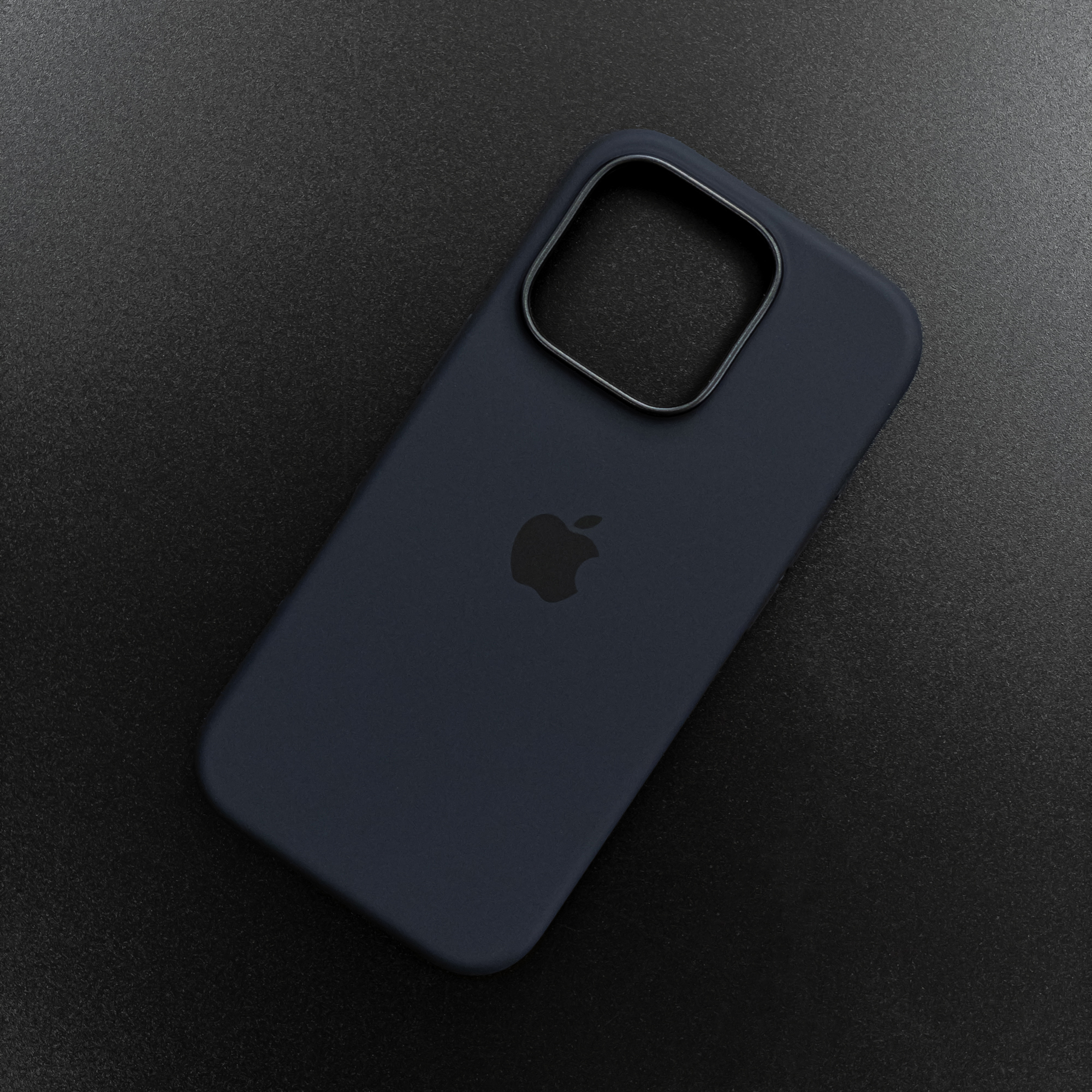 Чехол iPhone 16 Pro Silicone Case (MagSafe) Black
