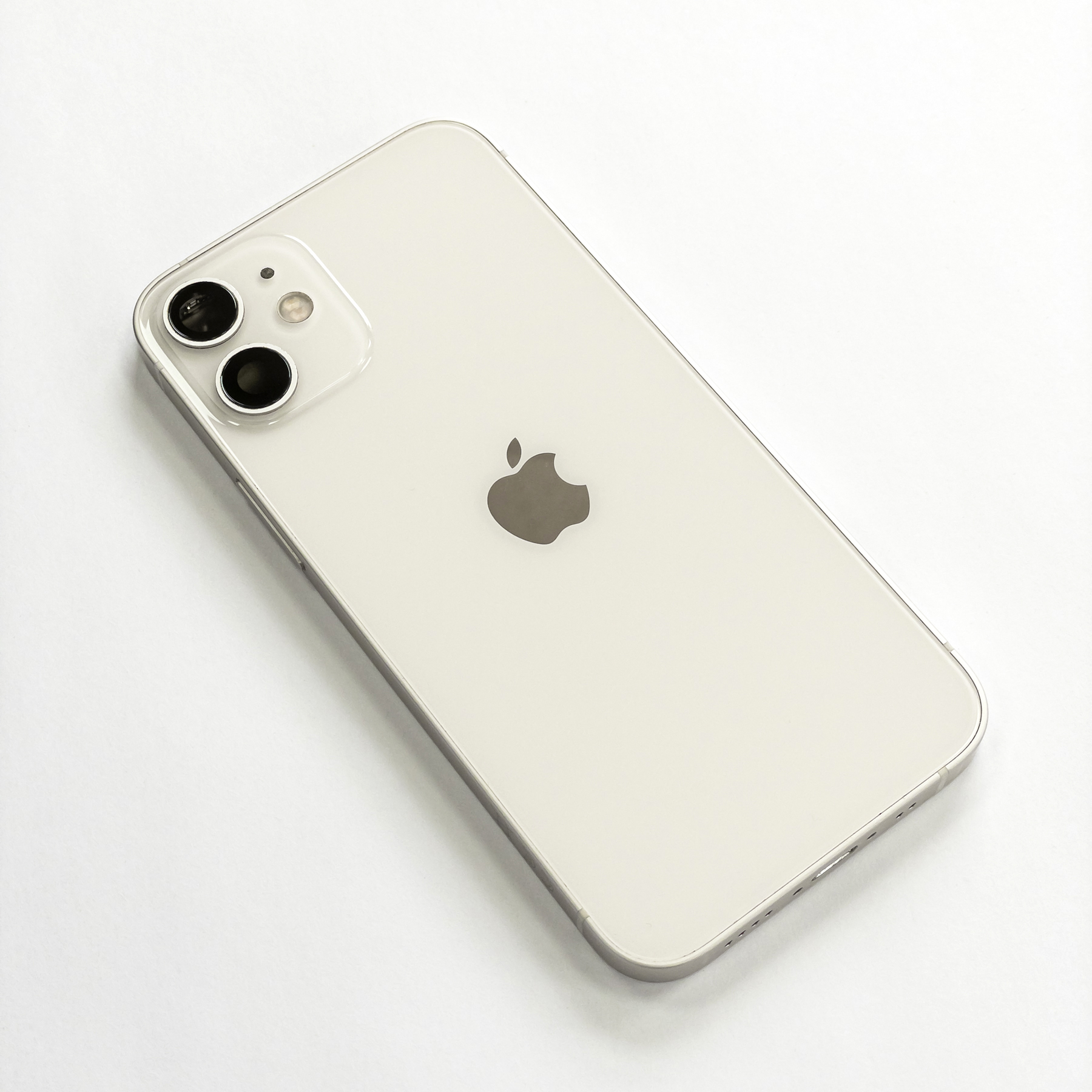 Корпус iPhone 12 mini (Белый) с Разбора со скидкой