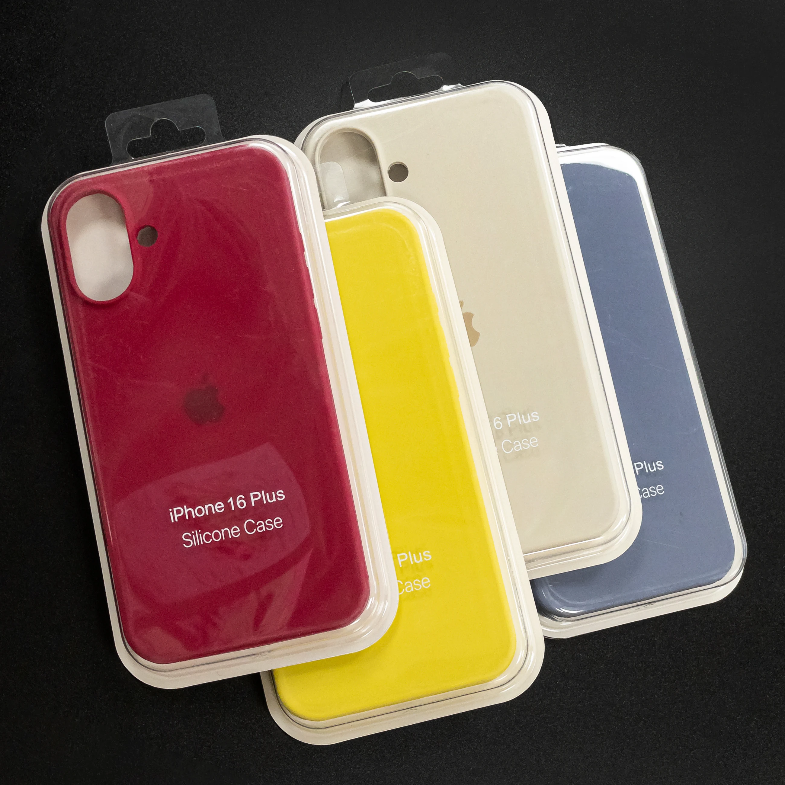 Чехольчики на iPhone 16 Plus