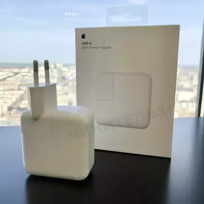 Блок 30W USB-C на MacBook