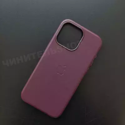 Чехол iPhone 15 Pro Max Leather Case (MagSafe) Dark Cherry