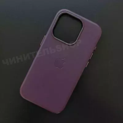 Чехол iPhone 15 Pro Leather Case (MagSafe) Dark Cherry