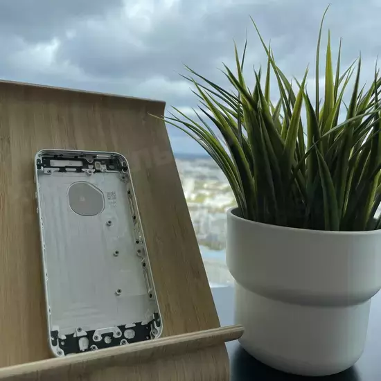 Корпус iPhone 5s/SE (2016) Серебристый