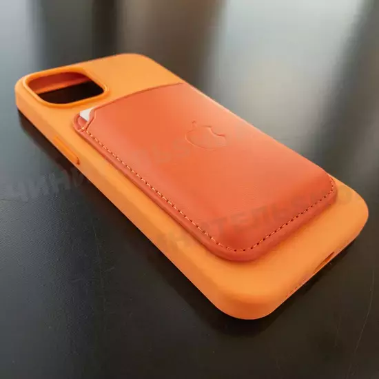 Чехол iPhone 13 Silicone Case (MagSafe) Marigold