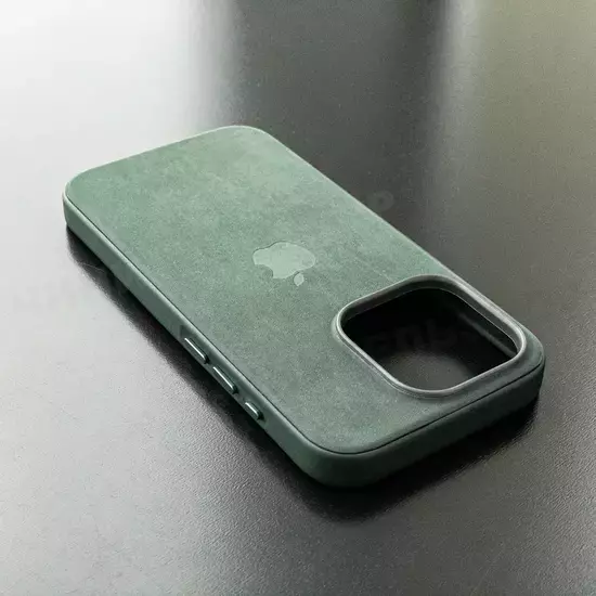 Чехол iPhone 15 Pro FineWoven Case (MagSafe) Evergreen
