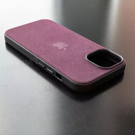 Чехол iPhone 15 FineWoven Case (MagSafe) Mulberry