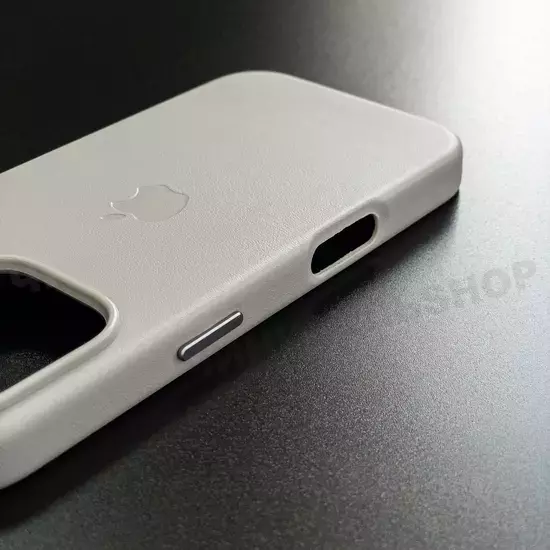 Чехол iPhone 16 Pro Leather Case (MagSafe) Moonstone