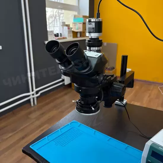 Тринокулярный Микроскоп с Камерой