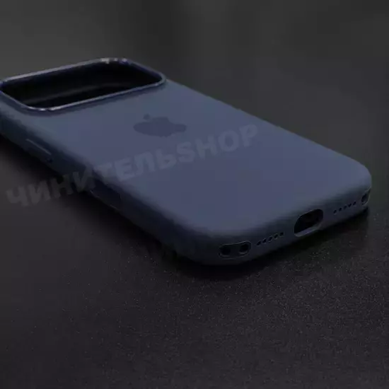 Чехол iPhone 17 Pro Silicone Case (MagSafe + Camera Control) Midnight