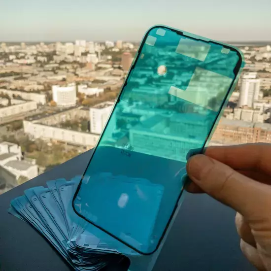 Пыле/Влагостойкая проклейка iPhone 14 Pro Max