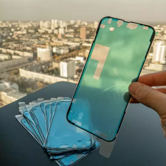 Пыле/Влагостойкая проклейка iPhone 13 Pro Max