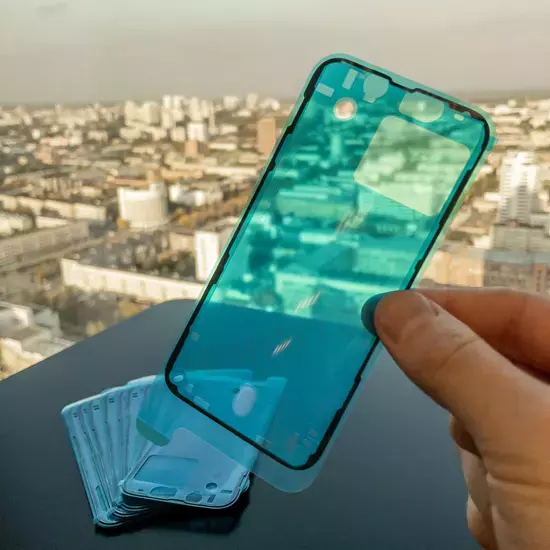 Пыле/Влагостойкая проклейка iPhone 13 mini